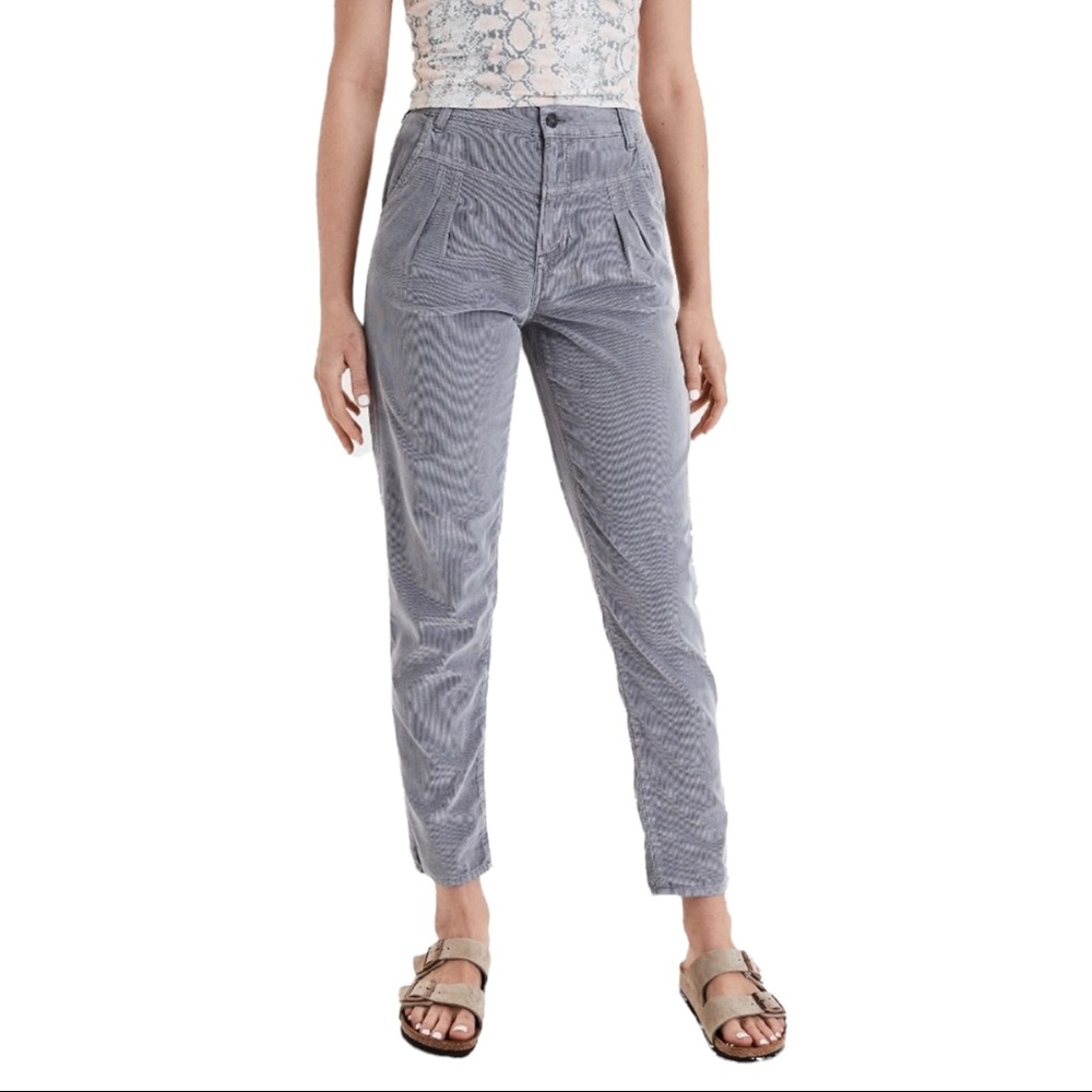 NEW American Eagle Outfitters Gray Corduroy High Rise Mom Jeans Plus Size 24
